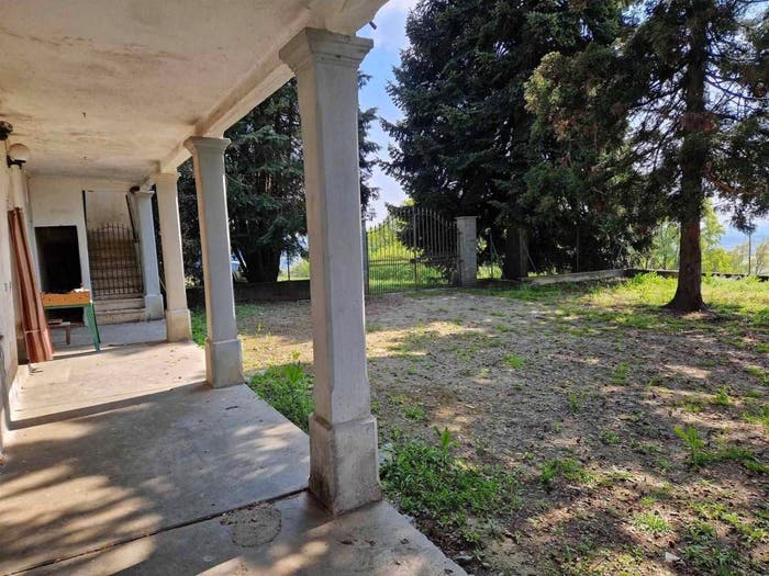 Casa con 6 locali in vendita in Strada Giacotino, Bollengo