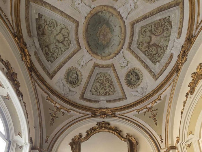 Appartamento trilocale in vendita in Via Barberia, Centro Storico, Bologna