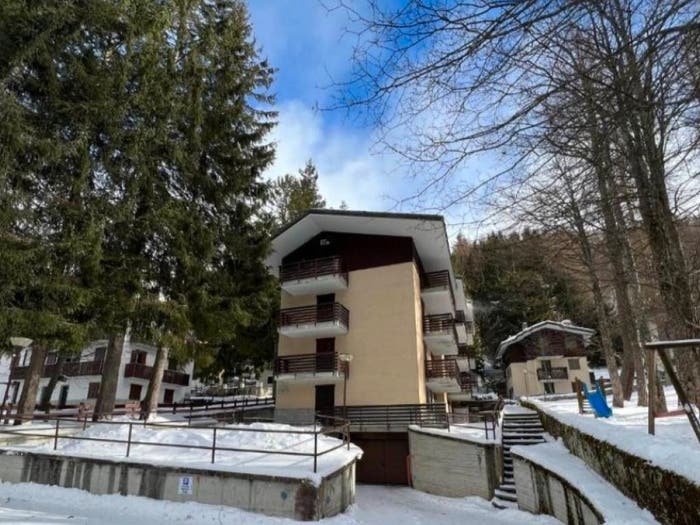 Appartamento bilocale in vendita in Via Giosuè Carducci, Centro, Madesimo