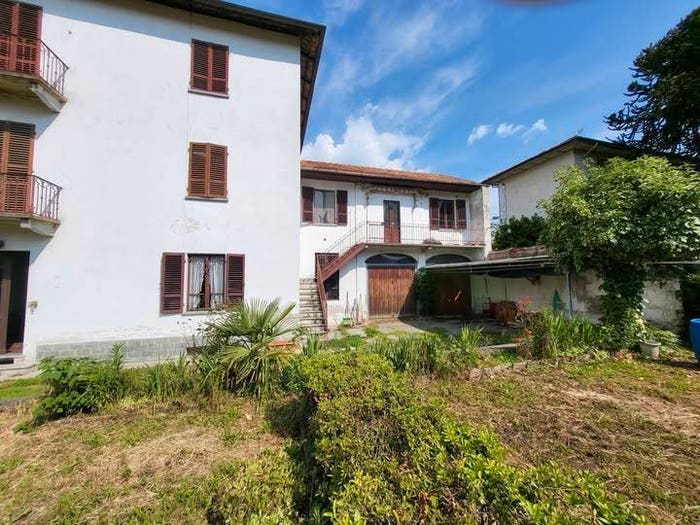Casa con 6 locali in vendita in Via Pier Celestino Gilardi, Centro, Borgosesia