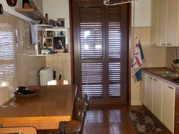 Appartamento con 6 locali in vendita in Via Giardino, Centro, Bardi