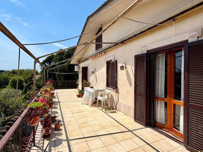 Appartamento con 5 locali in vendita in Via Eugenio Curiel, Santa Maria delle Mole, Marino