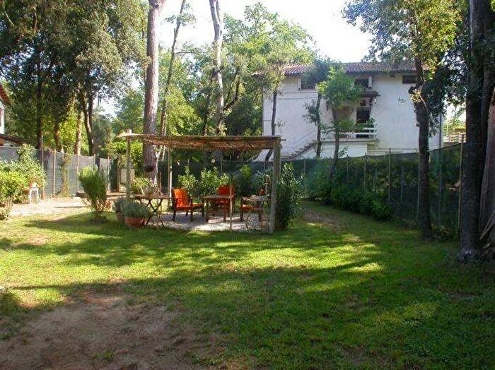 Appartamento con 5 locali in vendita in Viareggio