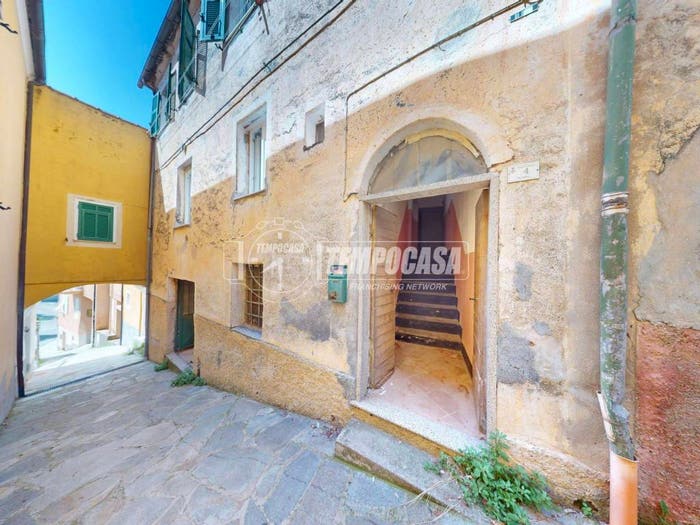 Appartamento con 6 locali in vendita in Via Gallizzi, Menosio, Arnasco