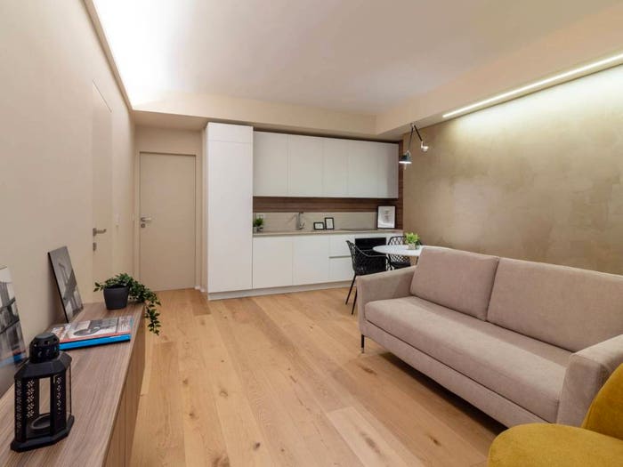 Appartamento trilocale in vendita in Viale Tunisia, Porta Venezia, Milano
