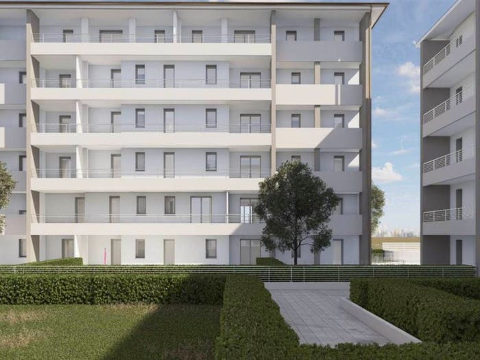 Appartamento con 5 locali in vendita in Stadio, Piacenza