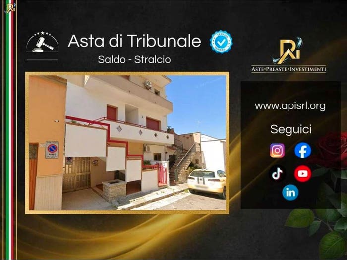 Appartamento con 5 locali in vendita in Via Giovanni Pascoli, Casarano
