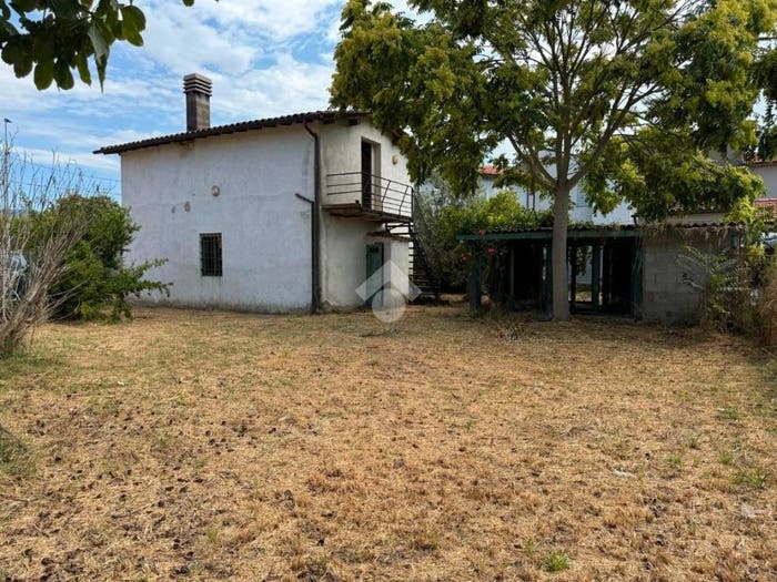 Casa quadrilocale in vendita in Via Gabriele D'Annunzio, Molin Nuovo, Chiesina Uzzanese