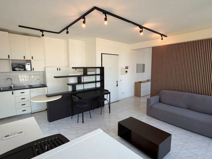 Casa bilocale in vendita in Piazza Papa Giovanni XXIII, Centro, Gallarate