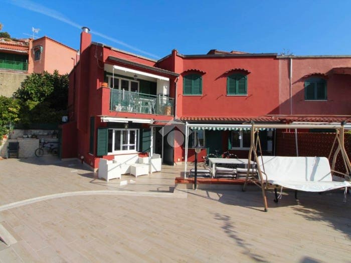 Casa quadrilocale in vendita in Via Olimpia, Agropoli