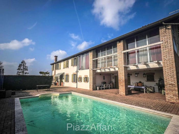 Casa con 6 locali in vendita in Via Porto Superiore, Campagnola, Brugine
