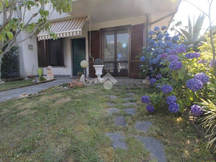 Casa quadrilocale in vendita in Via Piave, Centro, Cerro Maggiore