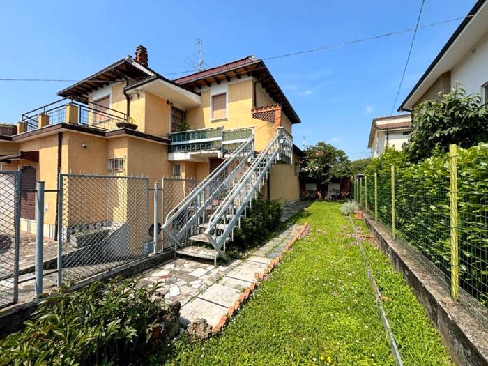 Casa con 5 locali in vendita in Via IV novembre, Centro, Passirano