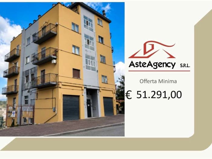 Appartamento con 5 locali in vendita in Via S Anna, Ruvo del Monte