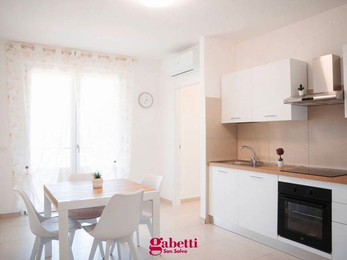 Appartamento trilocale in vendita in Marina di Montenero snc, Montenero di Bisaccia