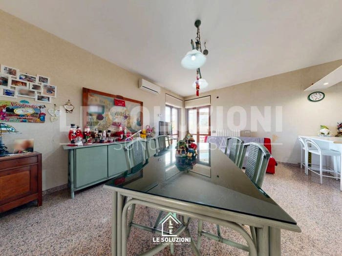 Appartamento quadrilocale in vendita in Via Conversano, Putignano