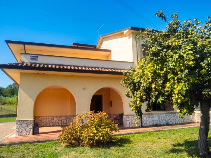 Casa con 6 locali in vendita in Via Inolfa, San Giovanni Incarico