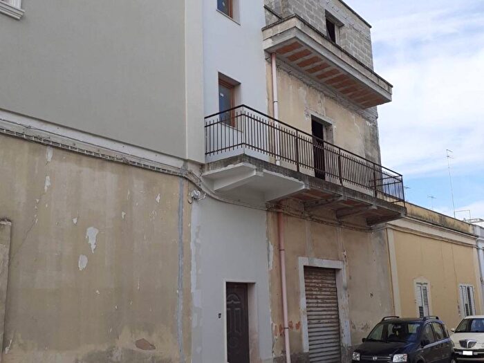 Casa con 6 locali in vendita in Via Doberdò, Centro, Carmiano
