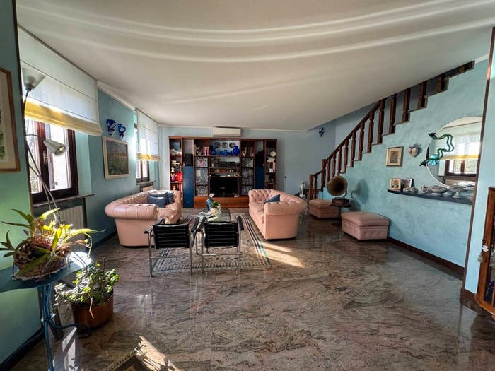 Casa con 6 locali in vendita in Piazza della Repubblica, Centro, Concordia sulla Secchia