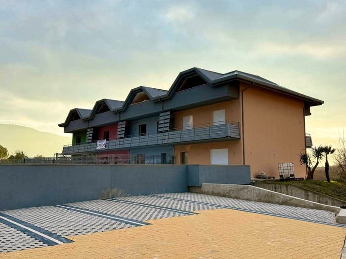 Casa con 6 locali in vendita in Via Sandro Pertini SNC, Castel San Giorgio