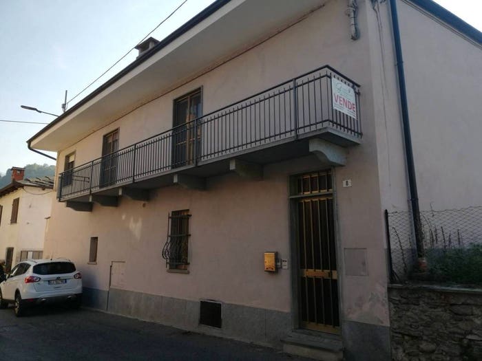 Casa con 5 locali in vendita in Via Bosio, Centro, Barge
