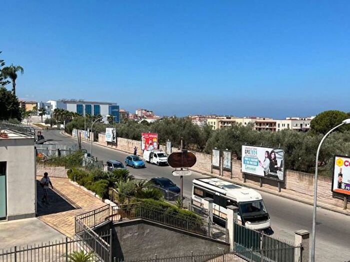 Appartamento trilocale in vendita in Via Letizia, Sant'Agata Di Militello