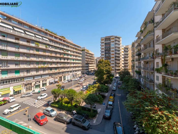 Appartamento con 6 locali in vendita in Piazza Ludovico Ariosto, Province Veneto, Catania