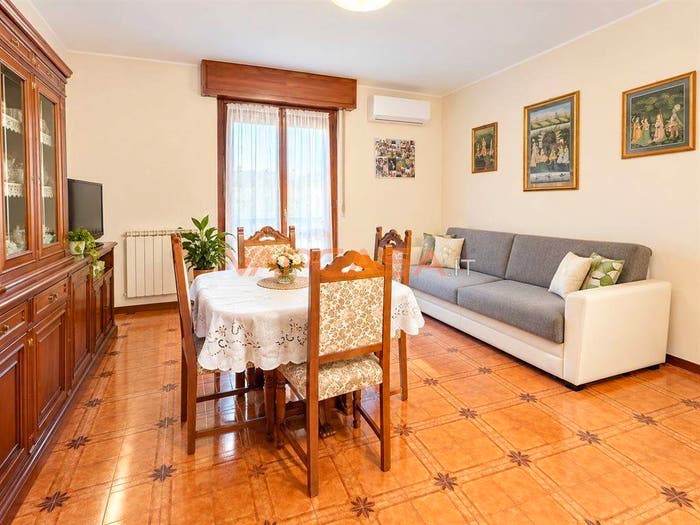 Appartamento trilocale in vendita in VIA PAPA GIOVANNI XXIII, Centro, Morengo