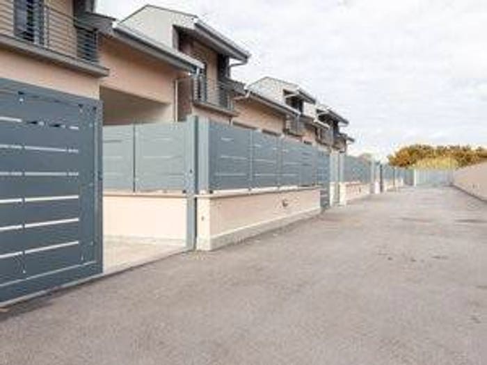 Casa quadrilocale in vendita in Via Giuseppe Molteni, Acilia, Roma
