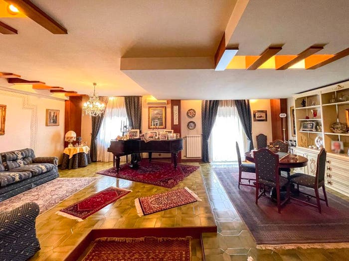 Appartamento con 5 locali in vendita in Via Giovan Battista Naselli, Montepellegrino, Palermo