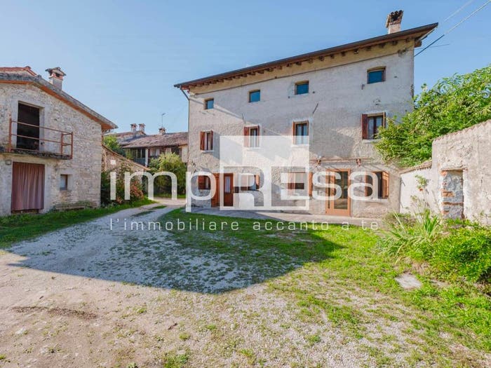 Casa con 6 locali in vendita in Via Cavallotto, Campea, Miane