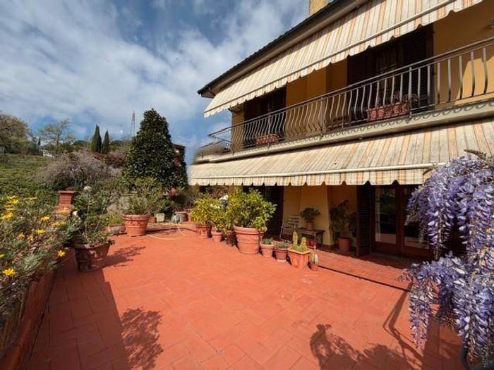 Casa con 6 locali in vendita in Borgo A Buggiano, Buggiano