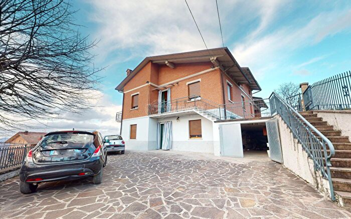 Casa con 5 locali in vendita in Strada Provinciale, Palagano