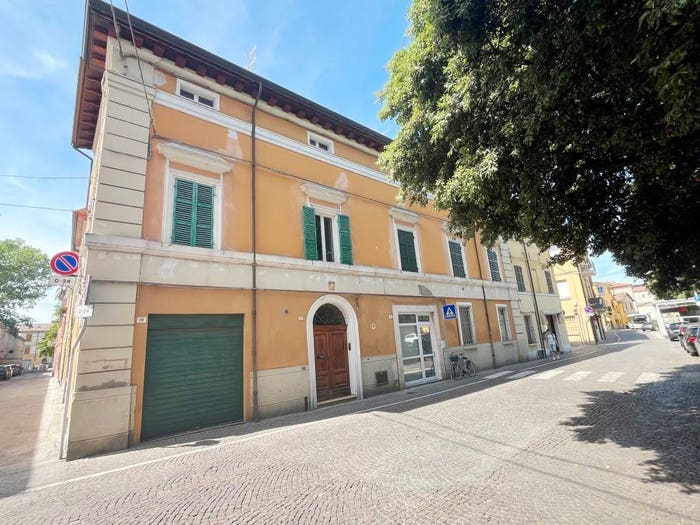 Appartamento quadrilocale in vendita in Centro Storico, Forlì