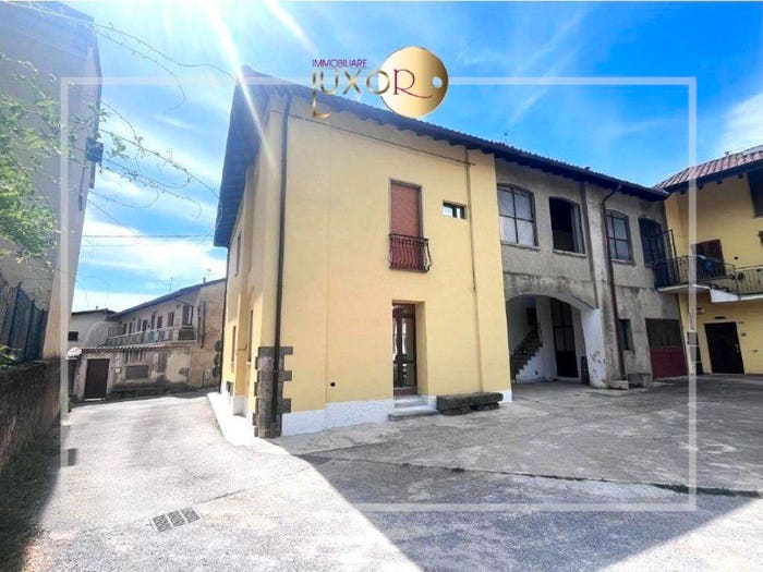 Appartamento trilocale in vendita in Via Piccardino, Centro, Missaglia