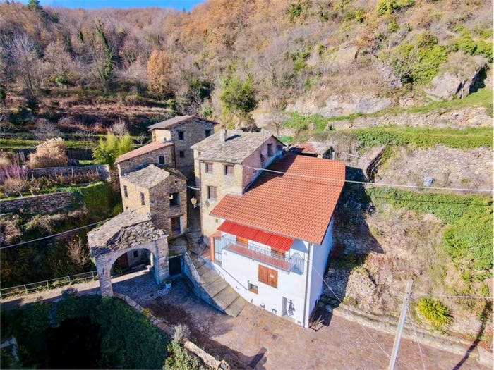Casa con 5 locali in vendita in Via Cavour, Centro, Rezzo