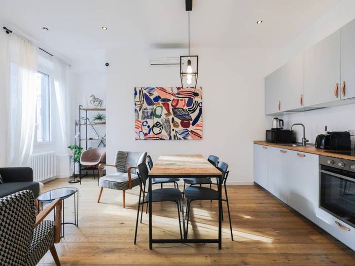 Appartamento trilocale in vendita in Via Lazzaro Palazzi, Porta Venezia, Milano