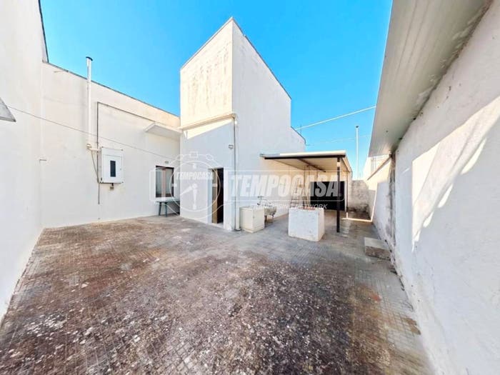 Casa con 5 locali in vendita in Via A de Gasperi, Corigliano d'Otranto