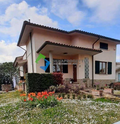 Casa con 6 locali in vendita in Centro, Asciano