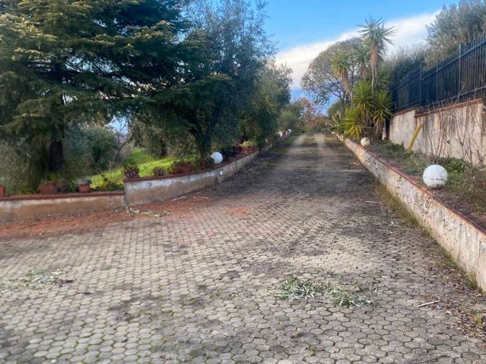Casa con 6 locali in vendita in Contrada Magnapoco, Castrovillari