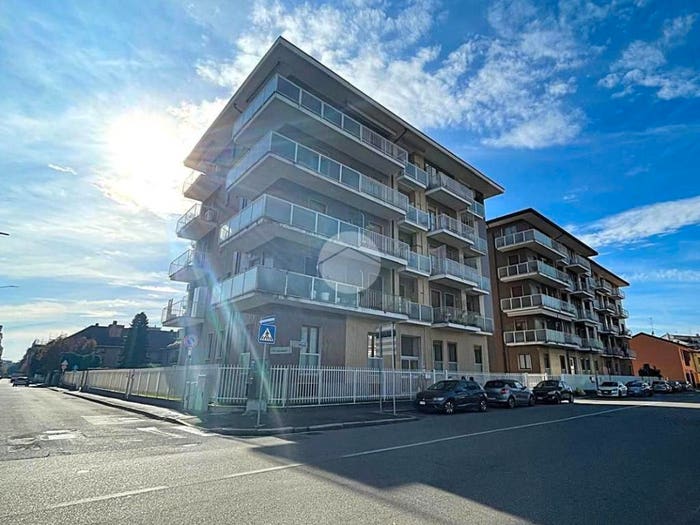 Appartamento trilocale in vendita in Via Milano, Centro, Magenta