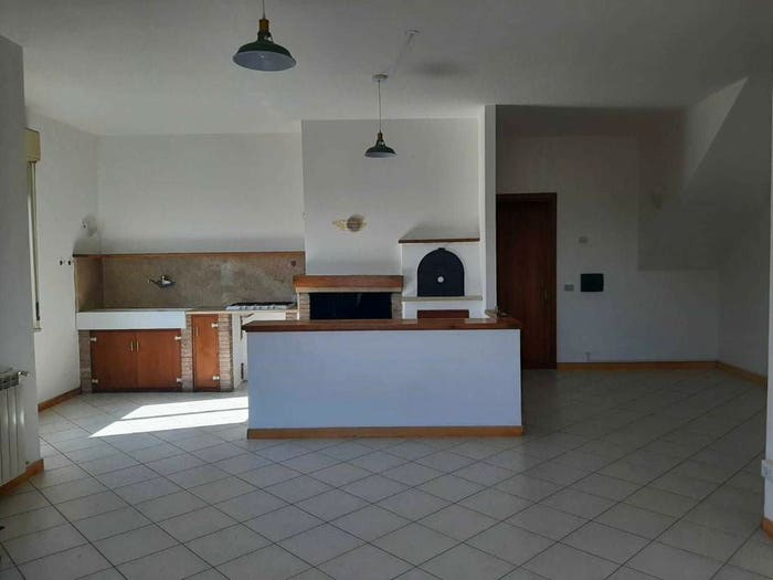 Appartamento con 6 locali in vendita in Via Roma, Centro, Avigliano Umbro