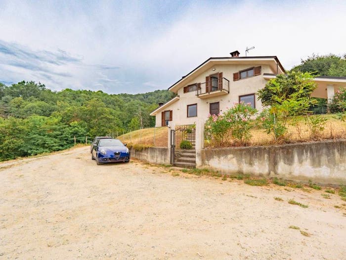 Casa con 5 locali in vendita in Via Canavera, Bagnolo Piemonte
