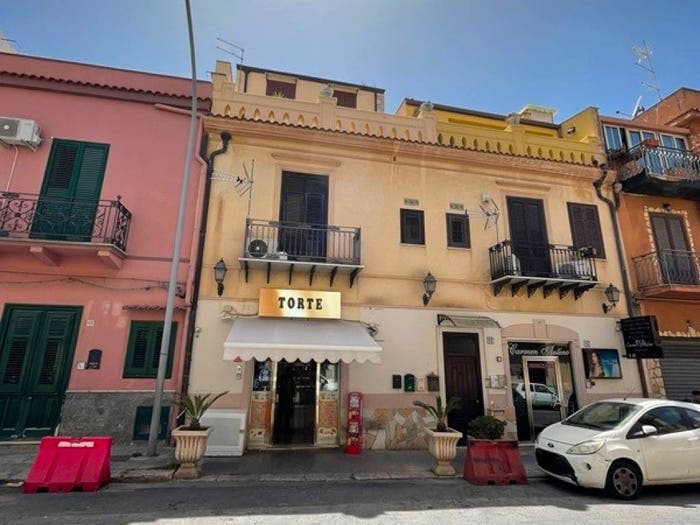 Appartamento trilocale in vendita in Via Sferracavallo, Sferracavallo Barcarello, Palermo