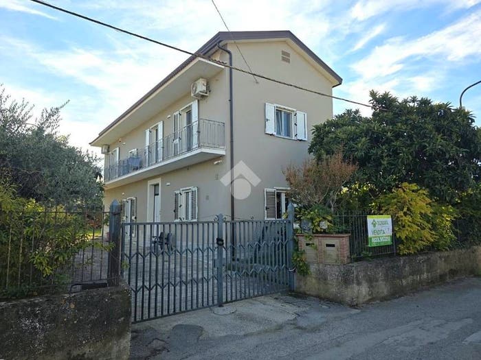 Casa con 5 locali in vendita in Contrada Sant'Anna, Sant'Anna, Sant'Agata de' Goti