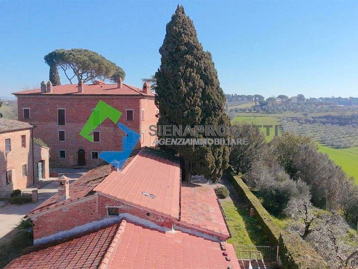 Casa con 6 locali in vendita in Petrignano, Castiglione del Lago