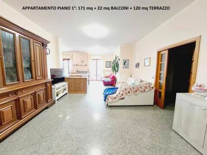 Casa con 6 locali in vendita in Contrada San Girolamo, Fermo