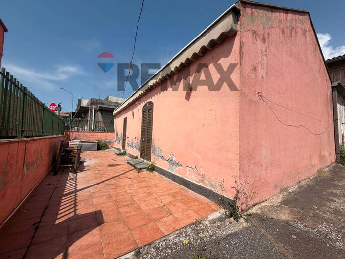 Casa quadrilocale in vendita in Via Calatafimi, Centro, Belpasso