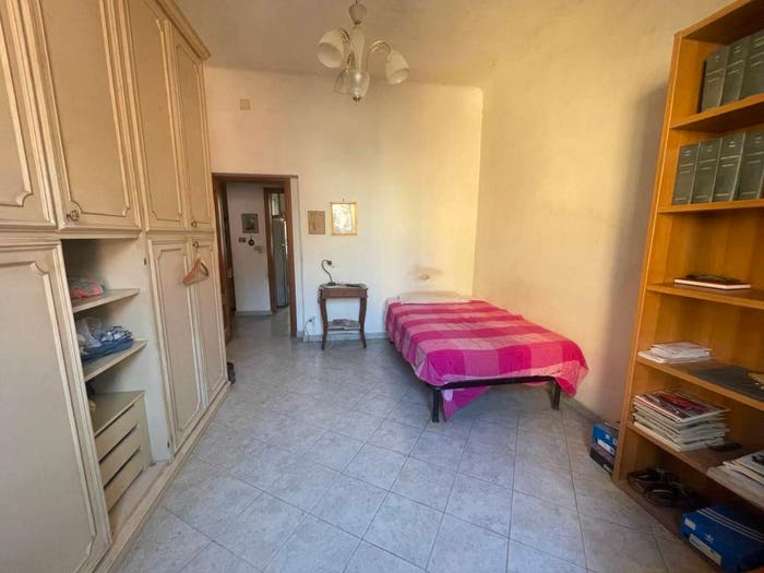 Appartamento trilocale in vendita in Via Carlo Pisacane, Foce, Genova