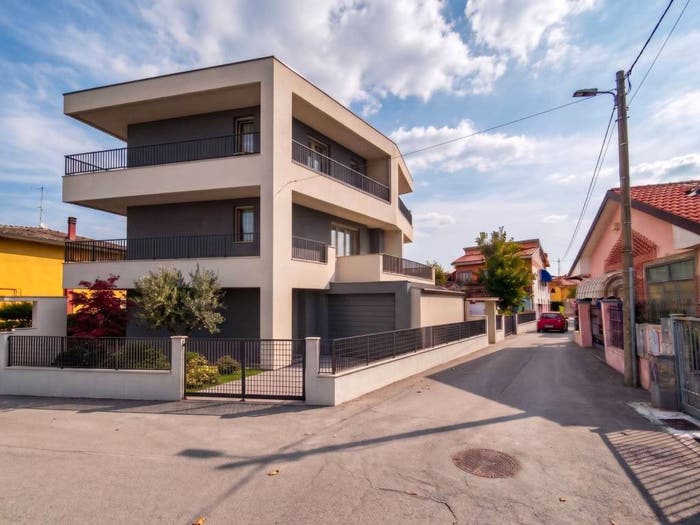 Appartamento trilocale in vendita in Via Leonardo Donà, Brondolo, Chioggia